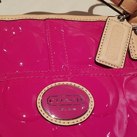 Coach Handbags - Coach purse (beautiful)